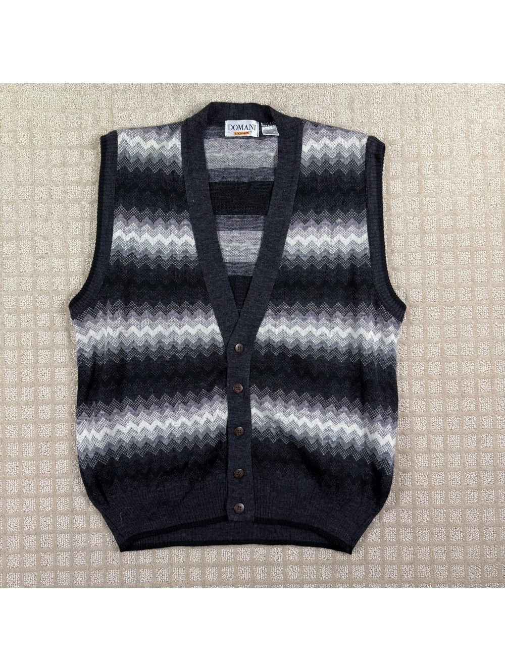Domani Uomo gray patterned sweater vest Med